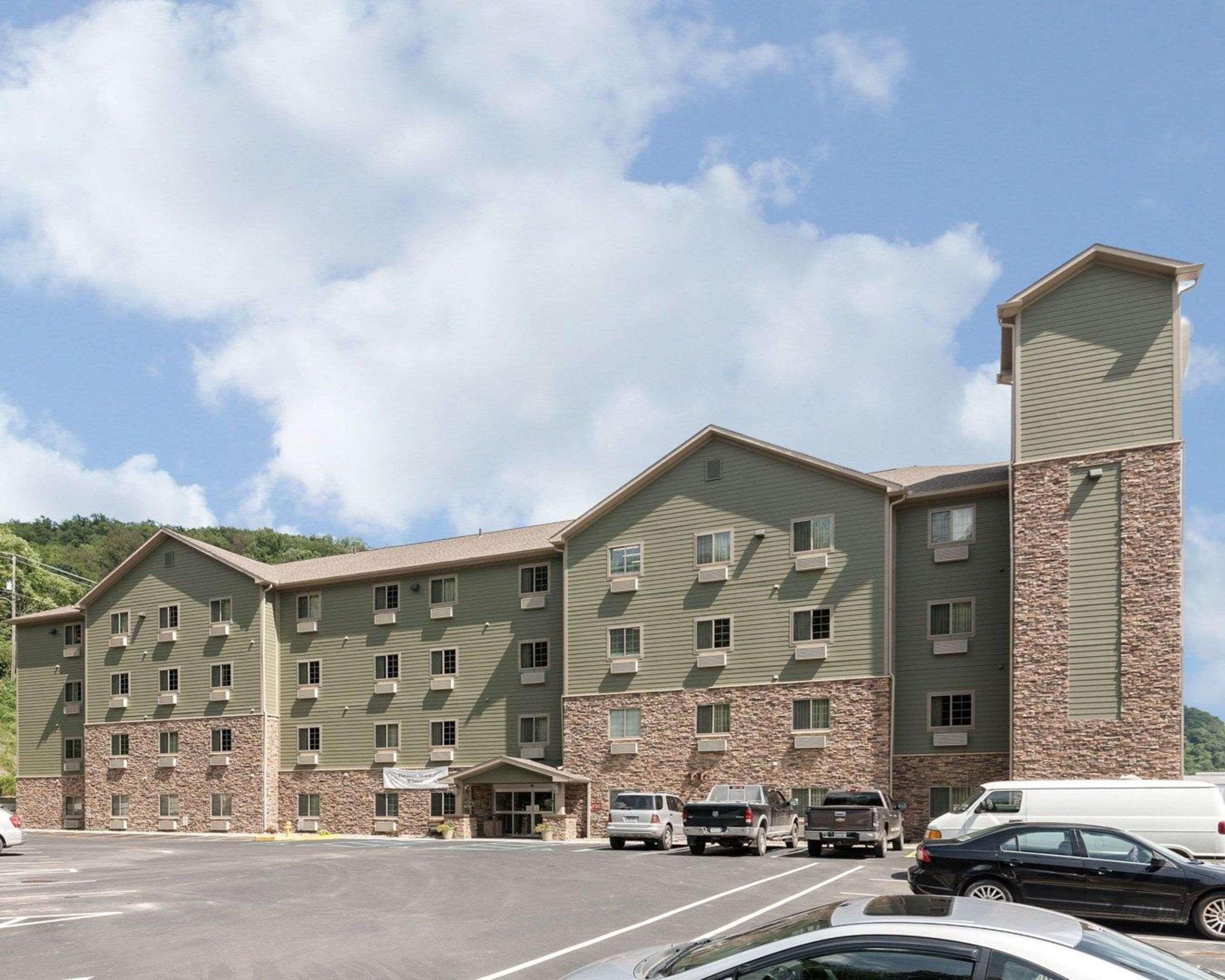 Suburban Studios Morgantown Extérieur photo