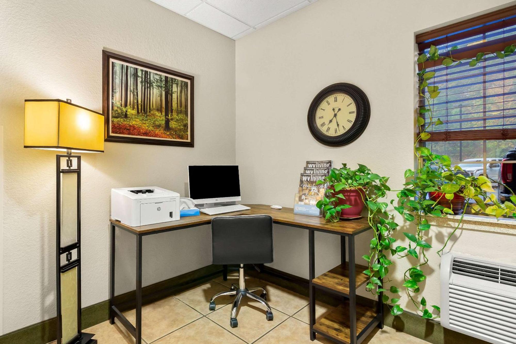 Suburban Studios Morgantown Extérieur photo