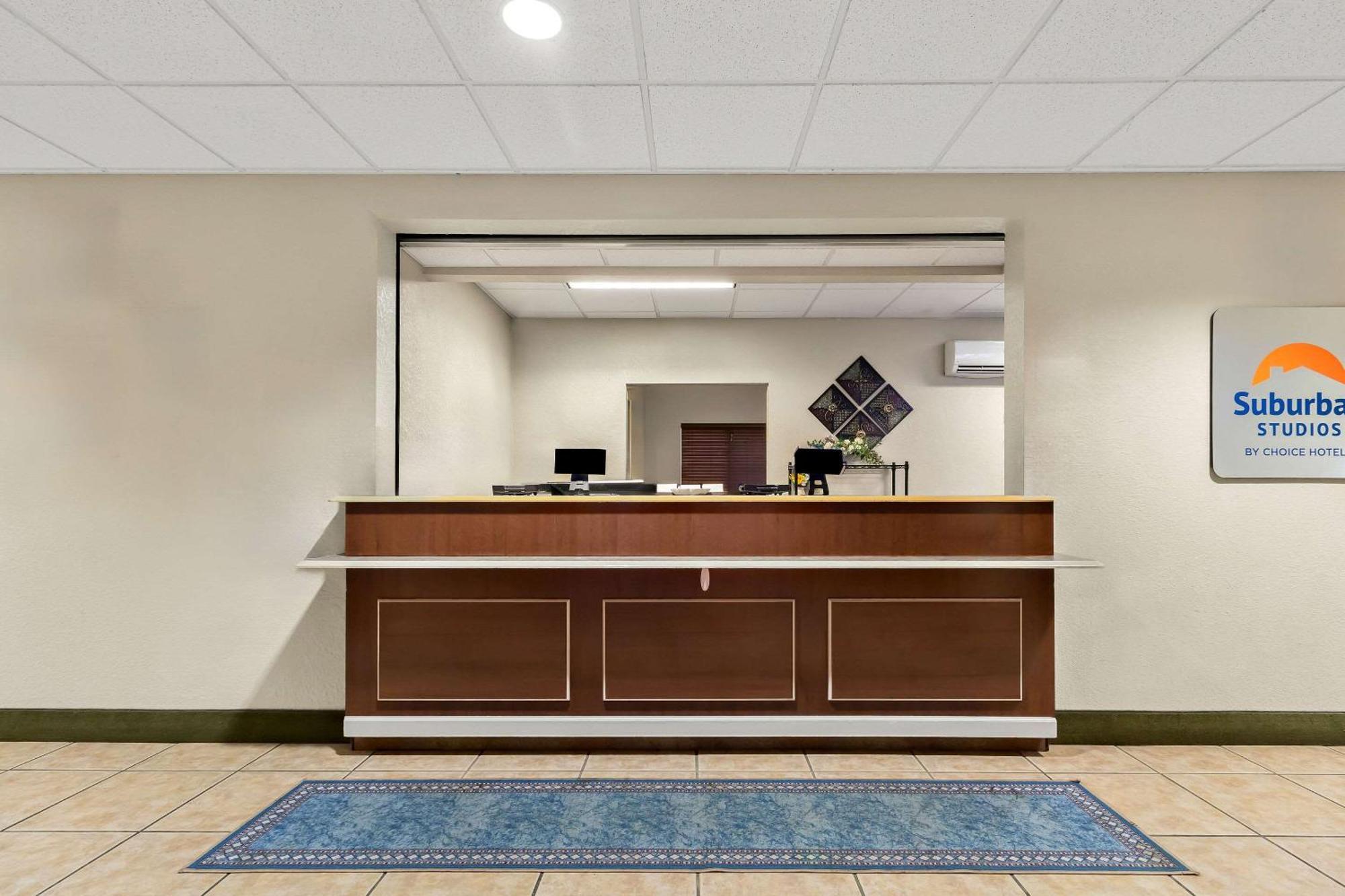 Suburban Studios Morgantown Extérieur photo