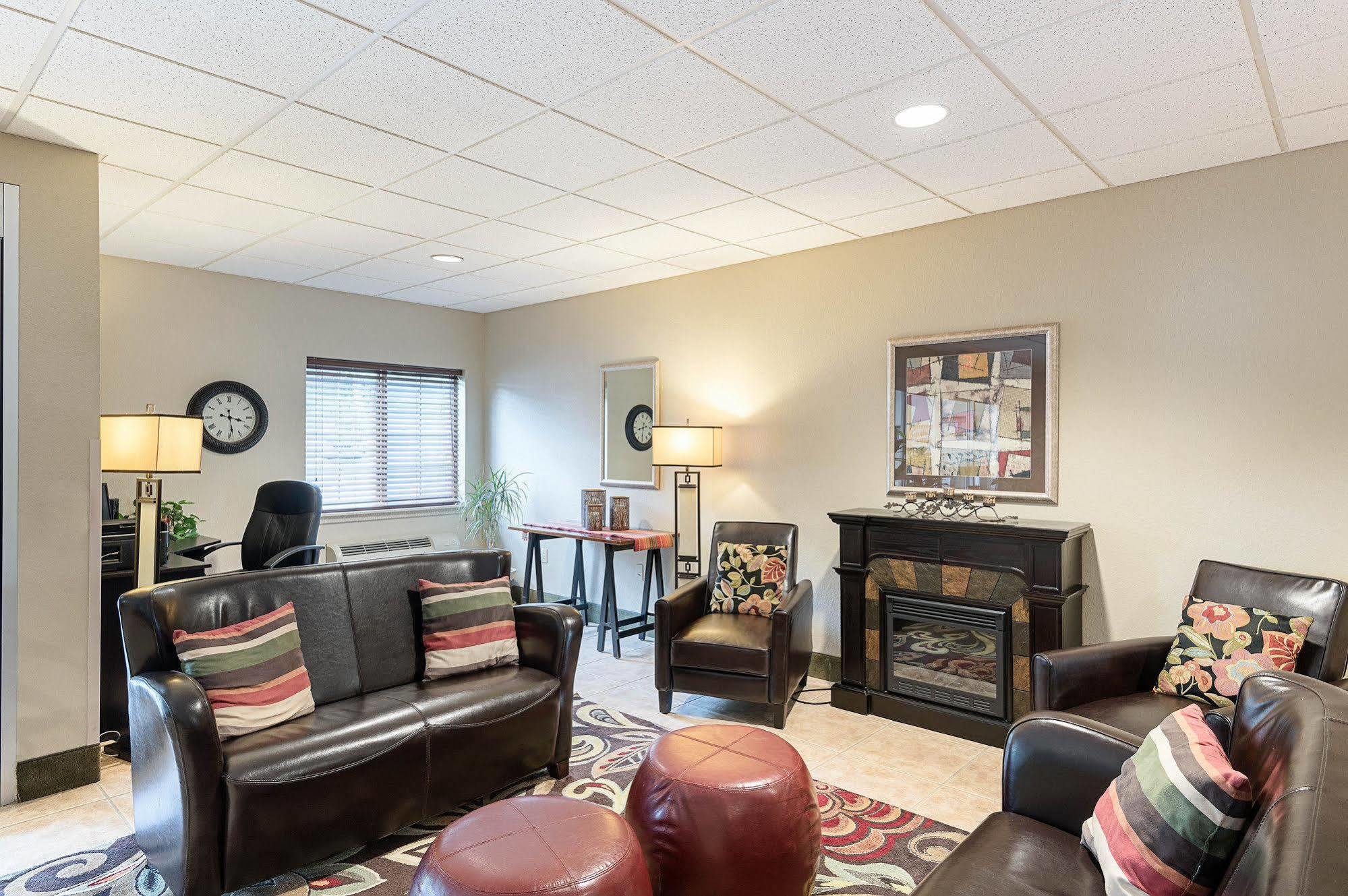 Suburban Studios Morgantown Extérieur photo