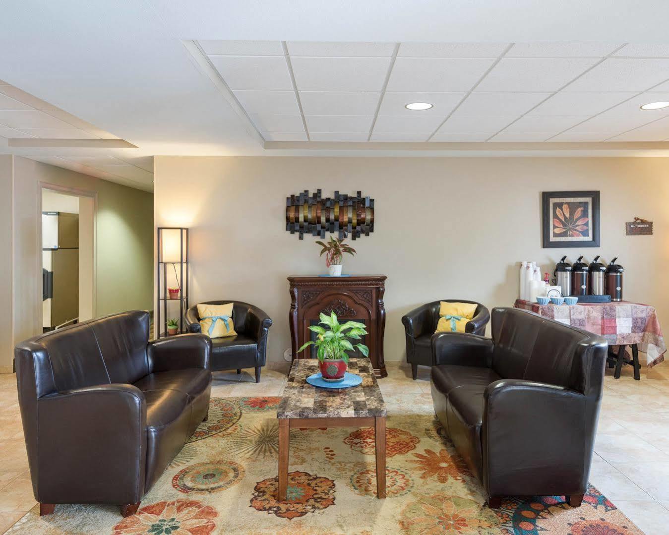 Suburban Studios Morgantown Extérieur photo