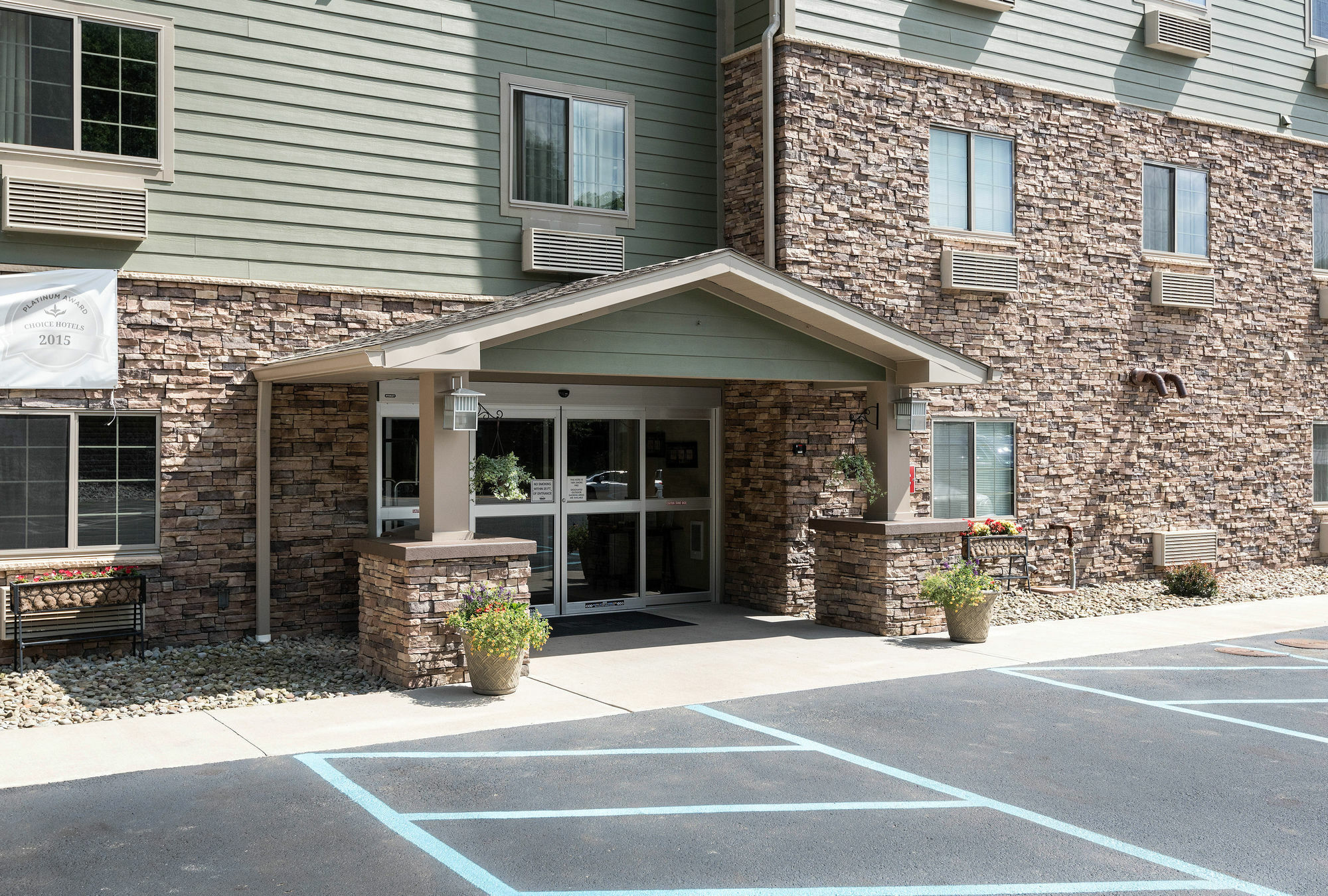 Suburban Studios Morgantown Extérieur photo